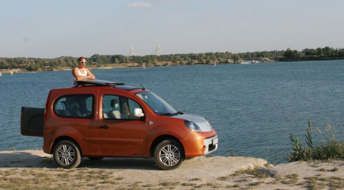 Teszt: Renault Kangoo Be Bop 1.5 dCi 9 | Vezess Messzire lehet nézni belőle