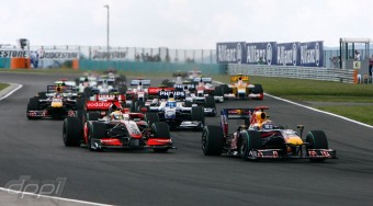 F1 2010: Eltűnik a tankolás, marad a KERS