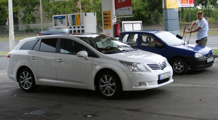 Pesten 9,4 litert fogyasztott