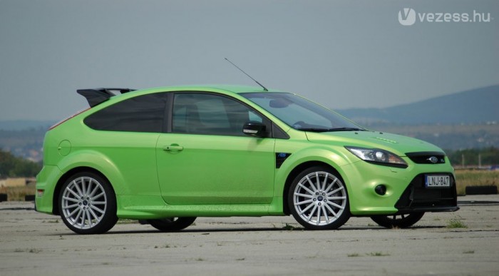 Kicsit hülyegyerekes, de tényleg csak kicsit