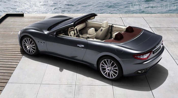 Négyszemélyes kabrió a Maseratitól 5 | Vezess Négy személynek kínál helyet