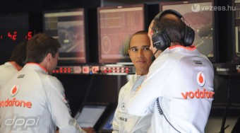 Hamiltoné a második edzés