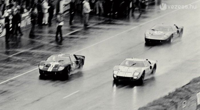 Két ilyen csaj csak magyar lehet 8 | Vezess Le Mans, 1966: GT40 az első három helyen. Kikaptak Enzo Ferrari autói, ez volt a lényeg