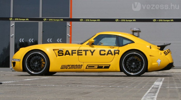 Sosem megy ki a divatból