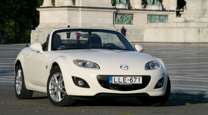 Egymillió alatt indul az első generáció, négy alatt a ma futó