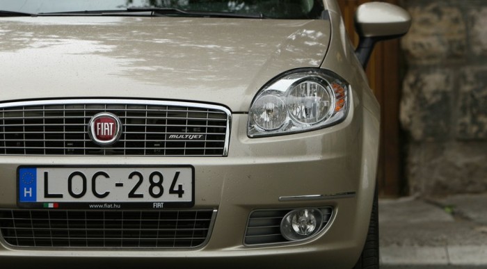 Szépen megrajzolt autó