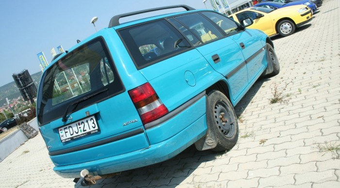 Mintha melósautóként szolgált volna az olcsó kombi