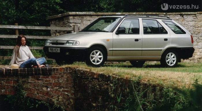 Combinak hívják a kombit, Forman a Favoritból volt