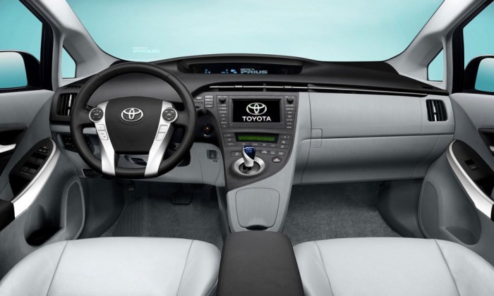 Adókedvezmény az új Priusra 7 | Vezess Távirányítással beindítható a légkondi a Premium jelű csúcsmodellben