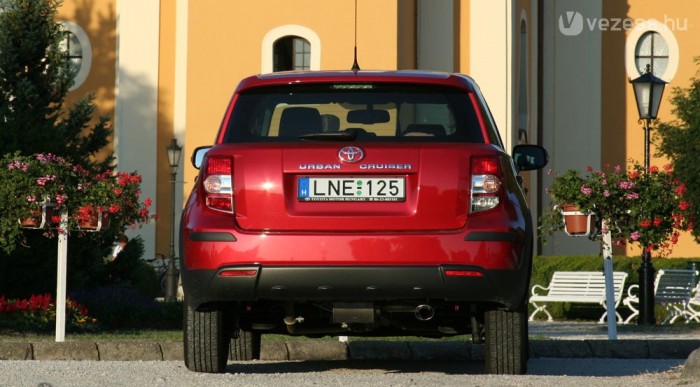 Rendkívül jó az Exe felszereltsége, de az alapverzióban is sok az extra