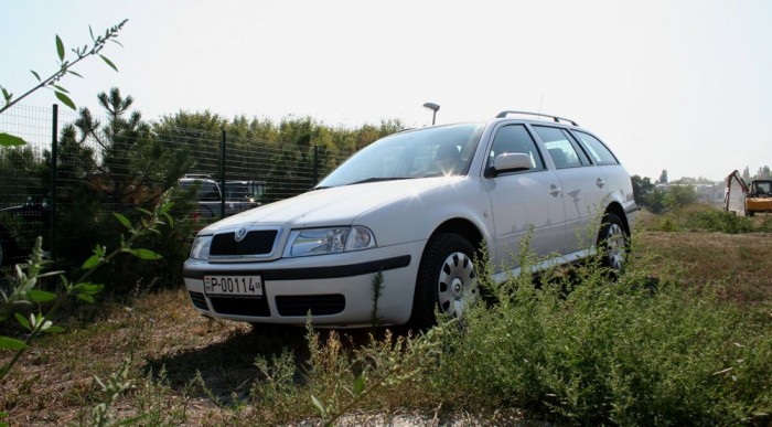 Jól jön a rossz út csomag, amely növelt hasmagasságot és erősített futóművet takar