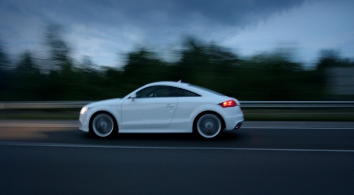 Audi TTS: Izgalmi állapot 9 | Vezess Még a bigott BMW-hívőket is megérinti