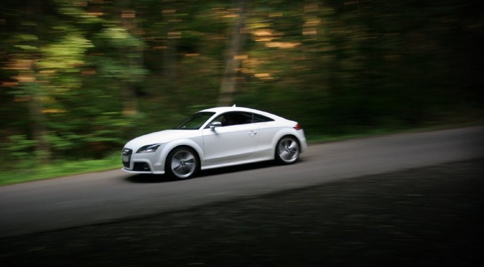 Audi TTS: Izgalmi állapot 13 | Vezess A kétliteres alap turbó jobban megéri