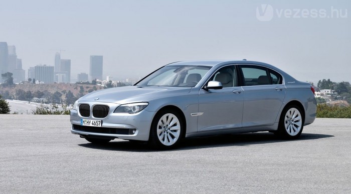 4,9 alatt százra gyorsul