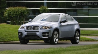 A világ legerősebb hibridje a BMW-től