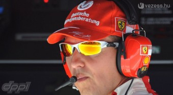 Túl sok pilótája van a Ferrarinak!