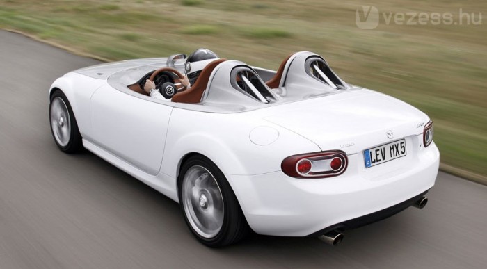 Tető nélküli Mazda 8