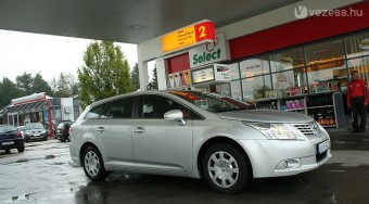 Nagyot bukhatunk a benzinkúton