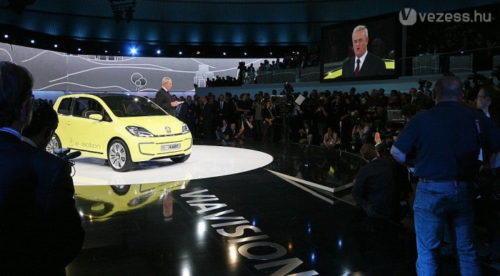 135 km/óra a végsebessége, 