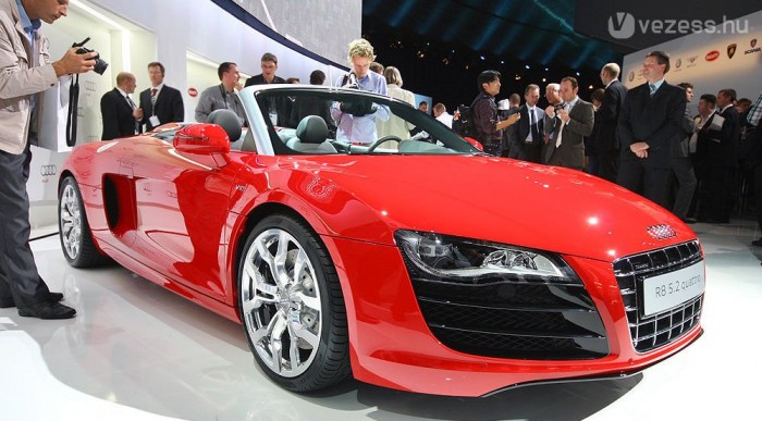 313-mal hasít az R8 Spyder 5.2 FSI