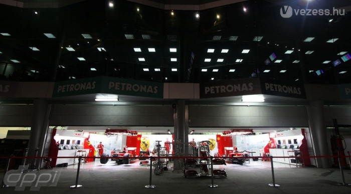 Még a Saubernek is juthat garázs