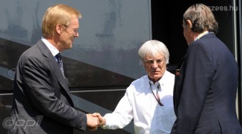 Ecclestone kiszúrt az elnökjelölttel