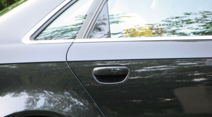 Süllyesztett kilincsek: a régi konstrukció árulkodó jele