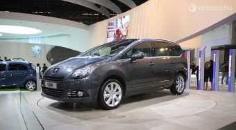Mit érnek a legújabb családi autók?