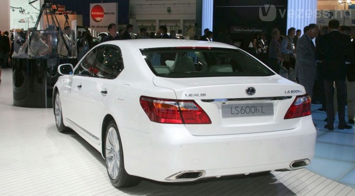 35 literrel nagyobb a csomagtartó