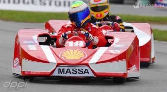 Massa még idén versenyez