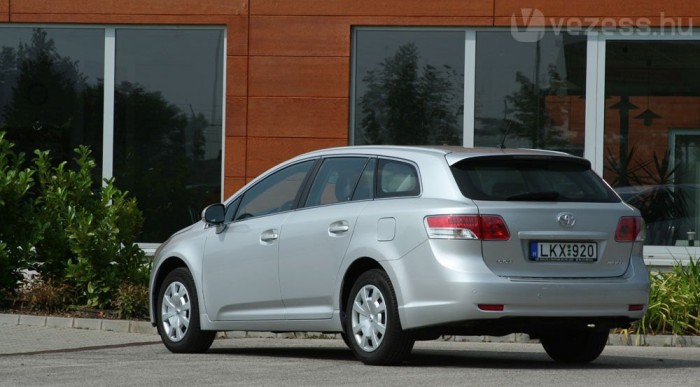 Harmonikus, és 7,1 millióért jutányos a legkisebb dízellel