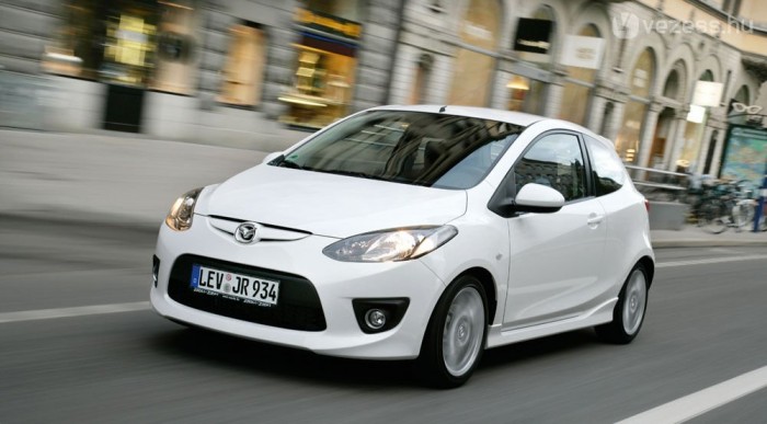 Agilis, takarékos és jó minőségű a Mazda2