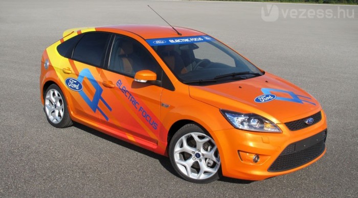 Amerika Fábryja villanyautót népszerűsít 3 | Vezess Az akkumulátorok a csomagtartóba kerültek