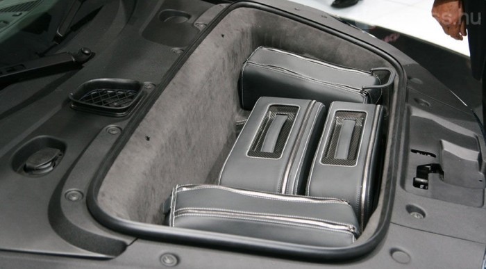 Övmikrofon az 500 lovas Audiban 8