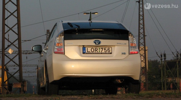 Alaktényezője 0,25