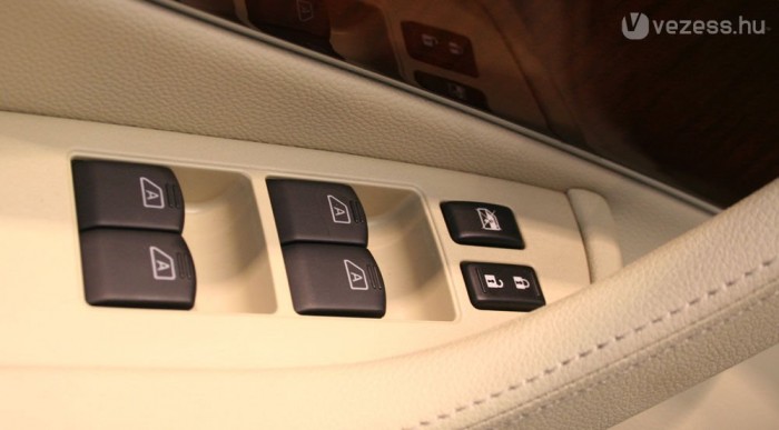 Gagyi megoldás: miért kell átvenni negyedennyibe kerülő Nissanokból ezt a kapcsolót?