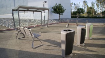 Buszmegálló a BMW-től