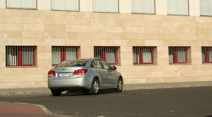 Kényelmes és elég tágas is a Cruze