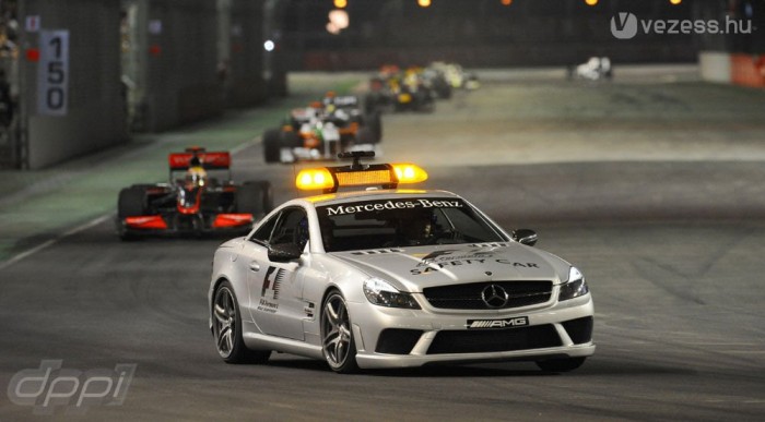 Idén is volt safety car