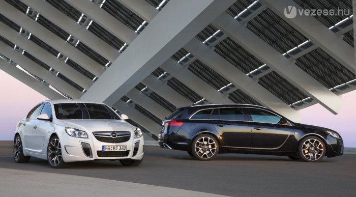 Mindhárom kasztnival van Insignia OPC