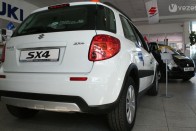 2 995 000 forinttól kapható az SX4 1.5