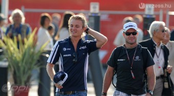 Barrichello helyet cserél Rosberggel?