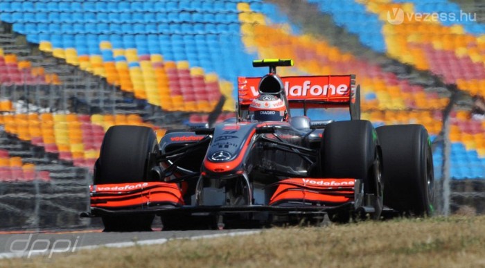 Baj van a versenynaptárral