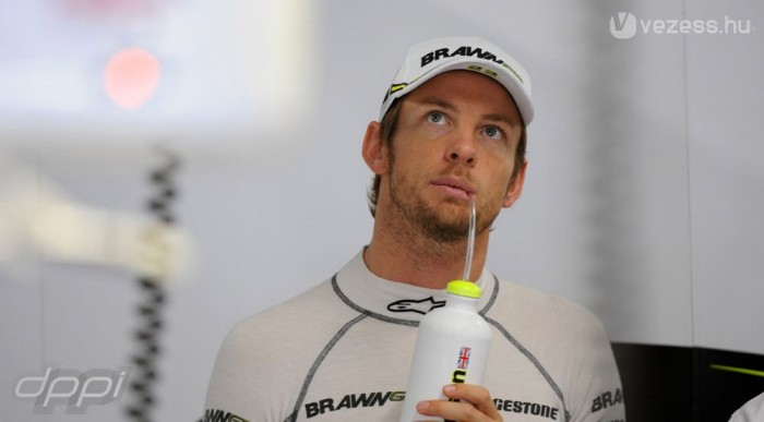 Buttonék ki sem dugták az orrukat