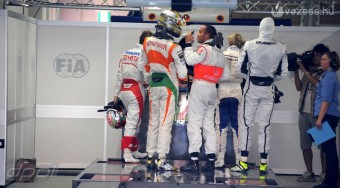 Öt pilótát megbüntettek!