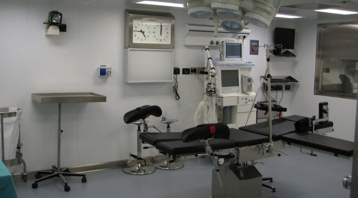 Műtő. Szülés se gond, császárral se