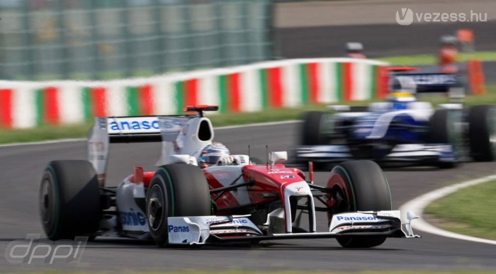 Vettel nem mehetett padlógázon 7