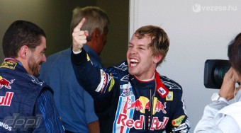 Vettel húzna egy Räikkönent