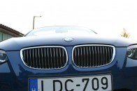 Teszt: BMW 330d vs. Lexus IS 250C 142