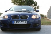 Teszt: BMW 330d vs. Lexus IS 250C 151